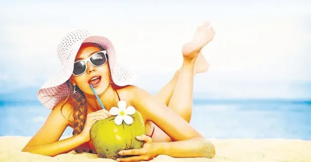 Uzmanı saat vererek uyardı: Güneşte fazla kalmayın!