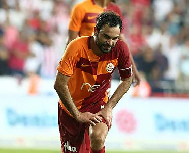 Selçuk İnan’a tepki Muslera’ya alkış