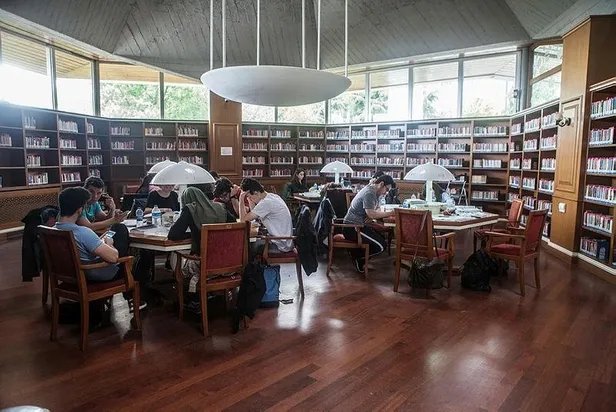 istanbul-buyuksehir-belediyesi-ibb-ataturk-kitapligini-ogrencilerin-kullanimina-kapatti-karara-tepki-yagdi-1663873909400.jpeg İstanbul Büyükşehir Belediyesi (İBB) Atatürk Kitaplığı'nı öğrencilerin kullanımına kapattı! Karara tepki yağdı-6