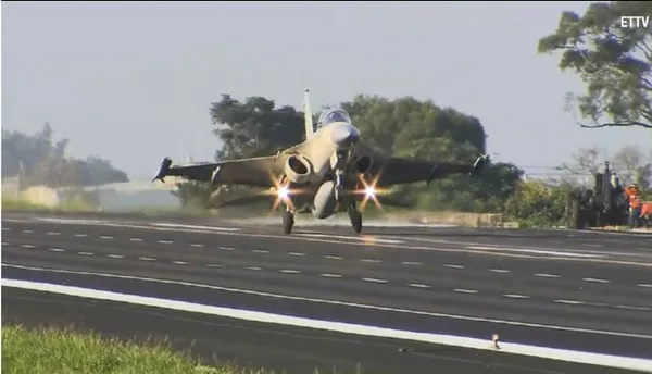 Çin - Tayvan gerilimi artıyor! Çin'in 51 savaş uçağı Tayvan hava sahasında!-2