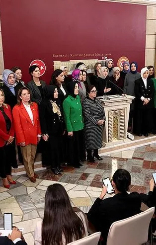 Başörtüsüne anayasal güvence teklifiyle bir darbe de LGBT'ye! İşte 24 ve 41'inci maddelerde yapılan değişiklikler