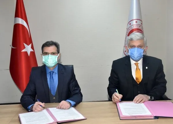 protokol-imzalandi-sahipli-kedi-ve-kopeklerin-kimliklendirilmesi-zorunlu-oluyor-1613655438021.jpg Protokol imzalandı! Sahipli kedi ve köpeklerin kimliklendirilmesi zorunlu oluyor-1