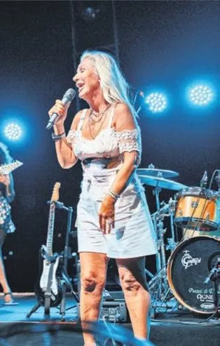 Kenan Doğulu'nun konseri sade geçti