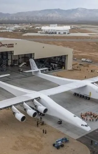 Dünyanın en büyük uçağı havalanıyor