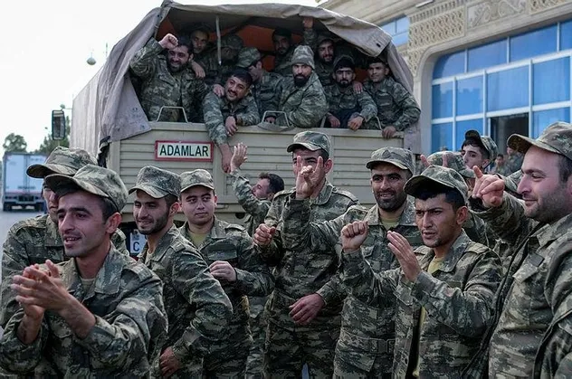 Son dakika: Azerbaycan Savunma Bakanlığı: Ermenistan ateşkesi ihlal ediyor