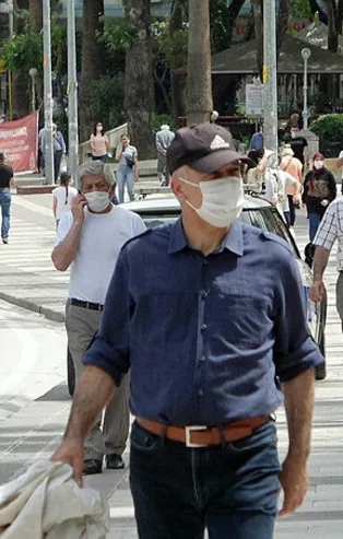 Uşak'ta maskesiz dışarıya çıkmak yasaklandı