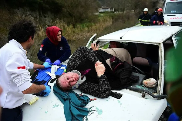 Kazadan sonra olay yerine gelenler nasıl olduğunu anlamadı-1