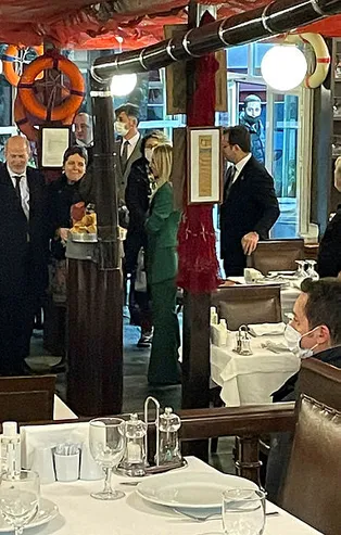 Ekrem İmamoğlu İngiliz Büyükelçi ile gizlice görüştü ittifak ortağı İYİ Parti sessizliğe gömüldü! Akıllara Meral Akşener'in bu sözleri geldi