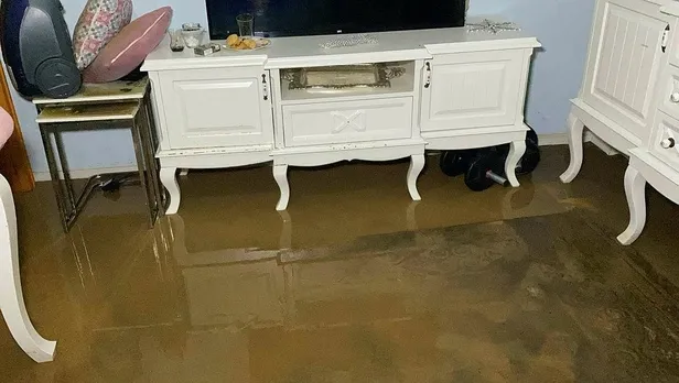 Son dakika: Bursa'da sel faciası! Ev ve iş yerlerini su bastı-2