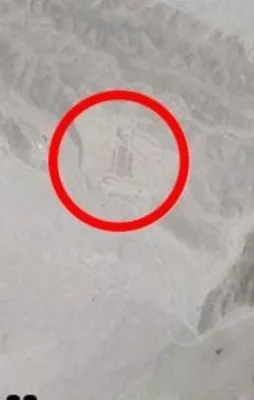 Google Maps'te gördü peşine düştü!