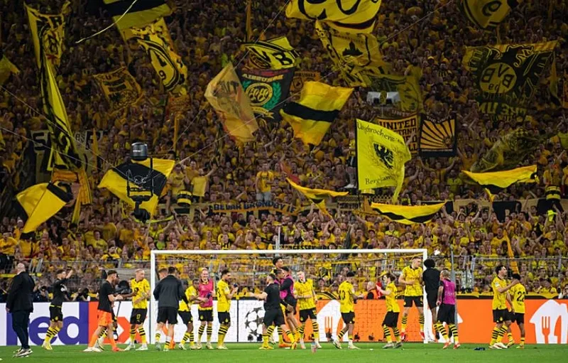 borussia-dortmund-1-0-paris-saint-germain-ozet-dortmund-avantaji-aldi-1714615522984.jpeg Borussia Dortmund 1-0 Paris Saint Germain (ÖZET) Dortmund avantajı aldı!-2
