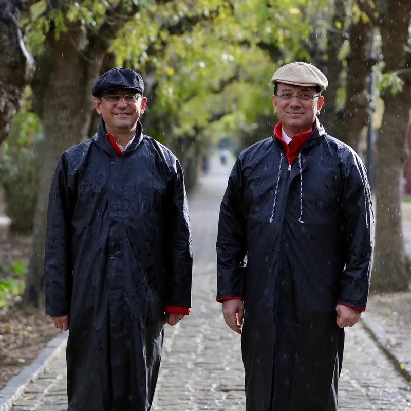 chpnin-ikiyuzlu-siyaseti-tenhada-tebrik-kursude-saldiri-talimat-nereden-geldi-1770967752670.jpeg CHP’nin ikiyüzlü siyaseti: Tenhada tebrik kürsüde saldırı! Talimat nereden geldi?-5