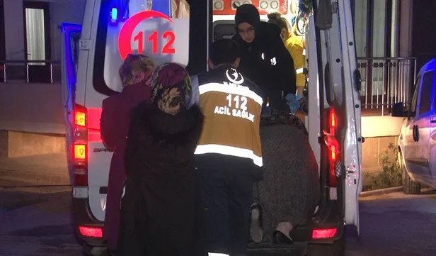 apartmanda-yangin-panigi-10-kisi-hastanelik-oldu-1572466886206.jpg Apartmanda yangın paniği: 10 kişi hastanelik oldu-3