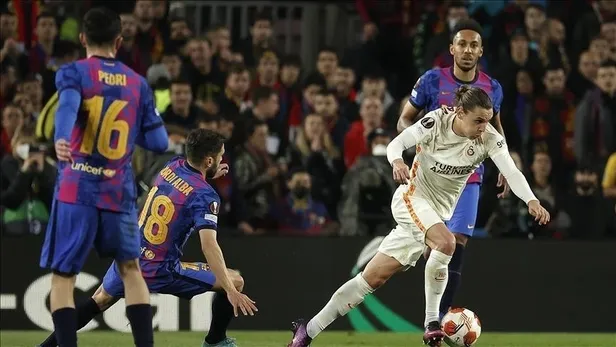 Galatasaray'dan flaş bilet kararı: Barcelona maçında transfere kapatıldı!-5