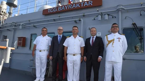 Türk tank çıkarma gemisi TCG Bayraktar görevi tamamladı ve İspanya'dan ayrıldı-1