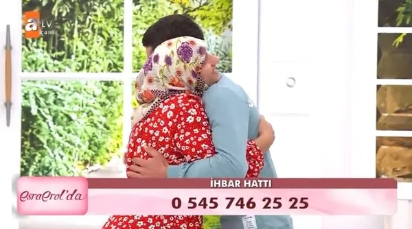 turkiye-bu-ayriligi-konusuyor-ramazanla-canli-yayinda-yuzlesen-cemile-hem-agladi-hem-aglatti-esra-erol-da-gozy-1664564221678.jpg Türkiye bu ayrılığı konuşuyor! Ramazan’la canlı yayında yüzleşen Cemile hem ağladı hem ağlattı! Esra Erol da gözyaşlarına hakim olamadı-8