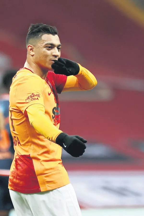 col-aslani-mostafa-mohamed-iste-galatasarayli-yildizin-gucunun-sirri-1613522460973.jpeg