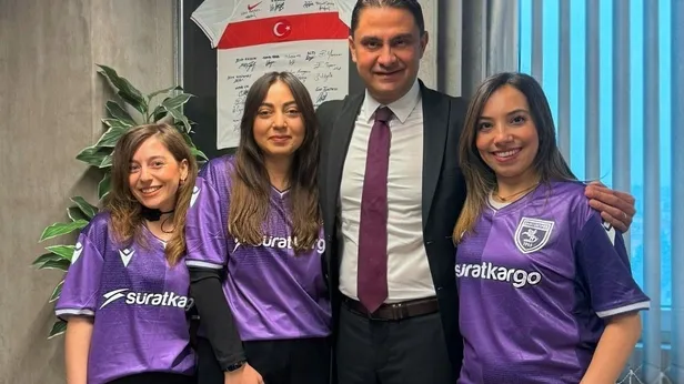 Kadın çalışanlara çok anlamlı hediye