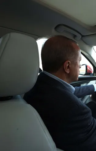 Başkan Erdoğan, TOGG'u kullandı: "Bir Togg hatırası..."