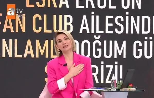 esra-erolda-programinda-duygusal-anlar-hayranlari-unutmadi-basarili-sunucunun-gozleri-doldu-1620851905504.jpg