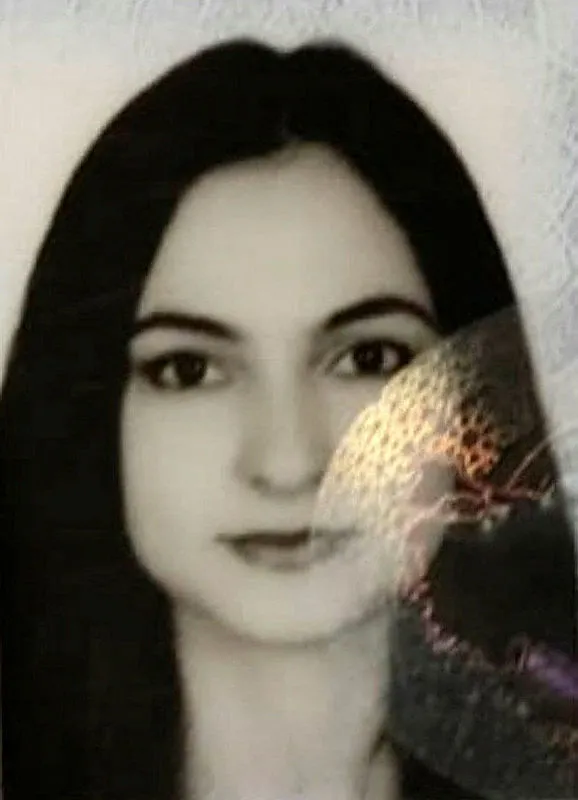 yaya-gecidinde-hafif-ticari-aracin-carptigi-busra-ogretmen-son-yolculuguna-ugurlandi-bu-konunun-takipcisiyiz-1623688304699.jpg Yaya geçidinde hafif ticari aracın çarptığı Büşra öğretmen son yolculuğuna uğurlandı: Bu konunun takipçisiyiz-8