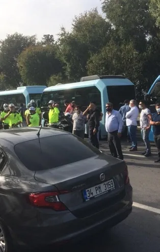 Minibüsçüler, taksi olmak için eylem yaptı!