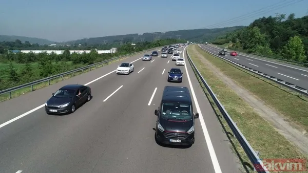 SON DAKİKA: Kurban Bayramı tatili için yollar doldu taştı! Bolu Dağı'nda kilometrelerce araç kuyruğu - 26