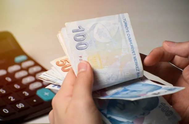 emekli-maasi-zammi-ne-zaman-saat-kacta-aciklanacak-refah-payi-verilecek-mi-2023-ssk-bag-kur-emekli-maasi-zammi-1688652117169.jpg Emekli maaşı zammı ne zaman, saat kaçta açıklanacak? 2023 SSK, Bağ-Kur emekli maaşı zammı ne kadar olacak?-3