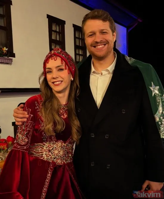 Hande Nur Tekin: Oyunculuk kariyerim tiyatro kursuna tost götürerek başladı - 3