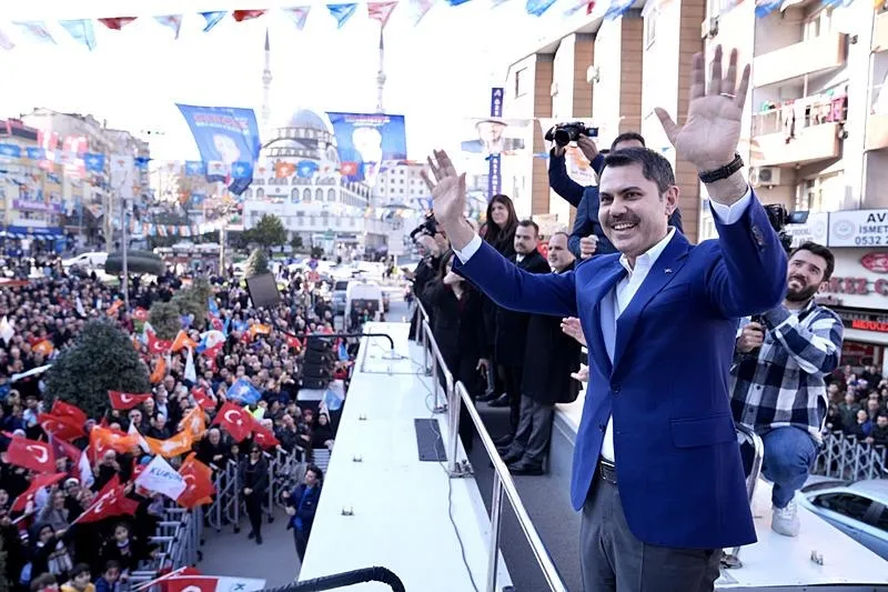 Cumhur İttifakı'nın İstanbul Büyükşehir Belediye Başkan adayı Murat Kurum'dan CHP'li Ekrem İmamoğlu'na sert tepki: "İstanbul senin babanın çiftliği mi?"-2