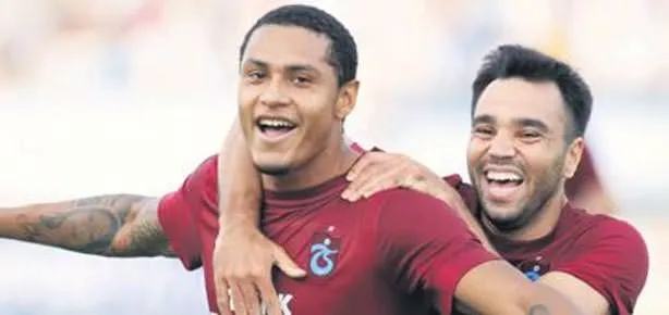 Henrique sahada bir kaplan gibi