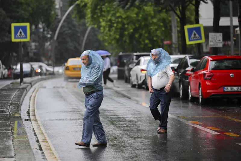 HAVA DURUMU | Meteoroloji'den bazı illere toz taşınımı ve gök gürültülü yağış uyarısı! Bugün hava nasıl olacak? | 6 Haziran 2024 hava durumu-5