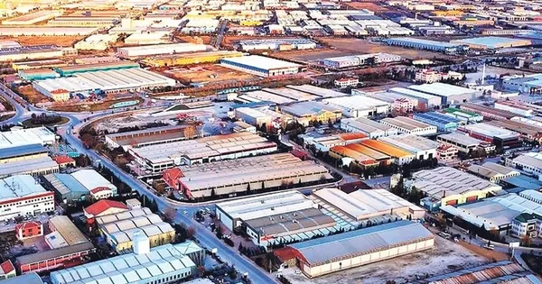 chpnin-basini-cektigi-muhalefetin-turkiyede-fabrika-kurulmuyor-yalanini-cokerten-veriler-12-bin-800-olan-fabri-1667887595476.jpeg CHP'nin başını çektiği muhalefetin "Türkiye'de fabrika kurulmuyor" yalanını çökerten veriler! 12 bin 800 olan fabrika sayısı 74 bin 200 oldu-3