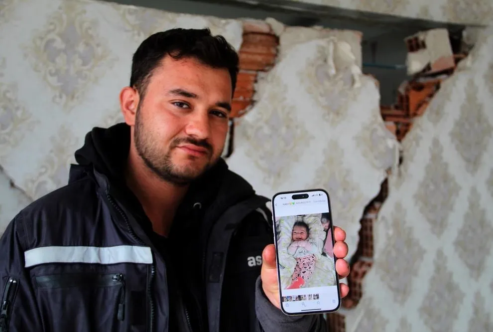 6 günlük bebek depremde ailesinin hayatını kurtardı