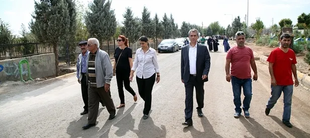 Terörist cenazesine katılan HDP'li vekillere soruşturma!