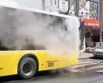 İETT otobüsü yol dumanlar içinde kaldı