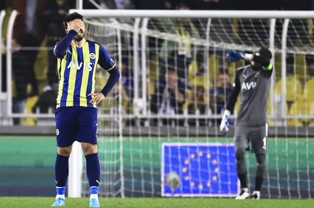 Hem forma hem kaptanlık gitti! Ozan Tufan'ın çöküş dönemi
