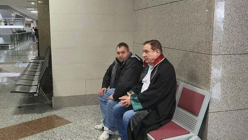 milli-voleybolcu-hande-baladini-tehdit-eden-mustafa-neseliye-ceza-verilmedi-akil-sagligi-yerinde-degil-1706782525094.jpeg Milli voleybolcu Hande Baladın'ı tehdit eden Mustafa Neşeli'ye ceza verilmedi: Akıl sağlığı yerinde değil-3