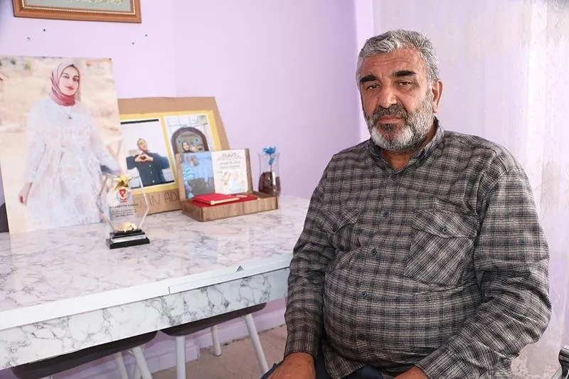 Rojin Kabaiş'in mezarı (İHA)