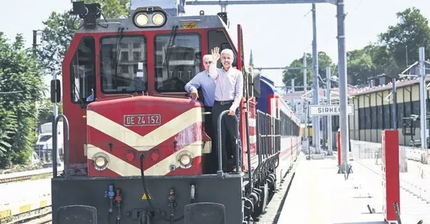 Ulaştırma ve Altyapı Bakanı Abdulkadir Uraloğlu duyurdu! Sirkeci-Kazlıçeşme Hattı'nı bu yıl açmayı hedefliyoruz