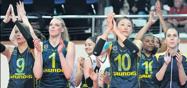 Olaylı derbi Fener’in
