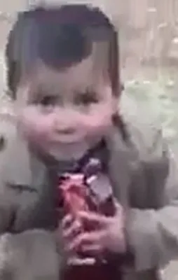 Mehmetçik'ten Suriyeli minik çocuğa sürpriz!