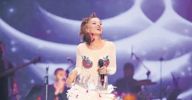 Kıbrıs'ta otel krizine Yıldız Tilbe'den alkışlanacak hareket! Kapris yapmadı cebinden ödedi