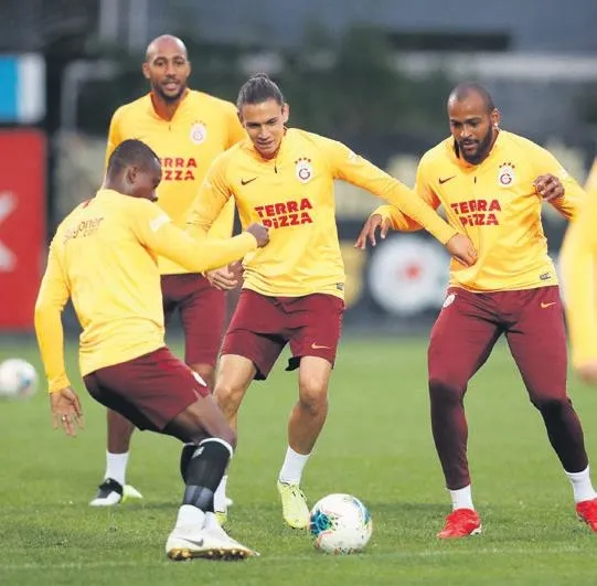 Galatasaray Teknik Direktörü Fatih Terim Sivasspor maçı öncesi konuştu: Beyaz sayfa açıyoruz