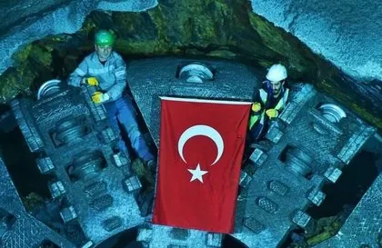 Kabataş-Mecidiyeköy-Mahmutbey metrosunda tüneller birleşti