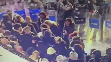 Taksim’de izinsiz gösteriye müdahale! Polise biber gazı sıktılar