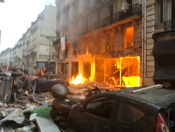 Son dakika... Fransa'nın başkenti Paris'te patlama-2