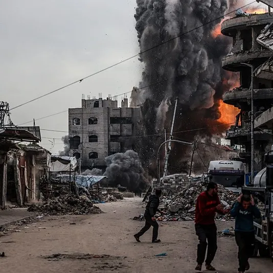 İsrail Gazze’ye saldırıyor