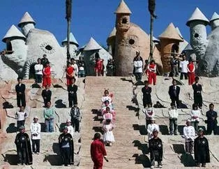 Burada sadece cüceler yaşıyor