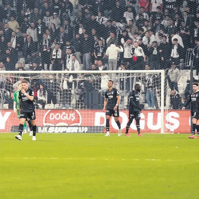 Yönetim neşteri vuruyor
